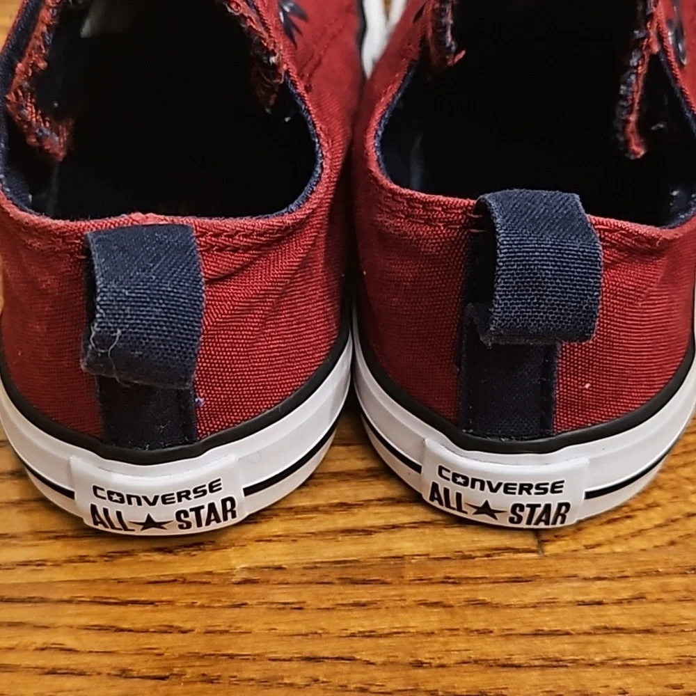 Converse - Picture 3 of 3